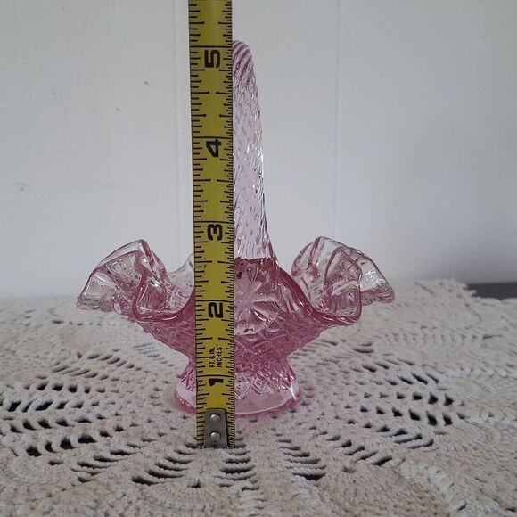 Vintag Fenton Art Glass Pink Glass Ruffled Small Basket Twisted Handle - Picture 9 of 9